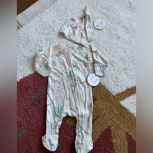 Goumi + Babylist onsie and cotton cap newborn